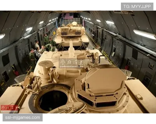 特写：角旗区发生冲突，双方教练组在场边激烈对峙